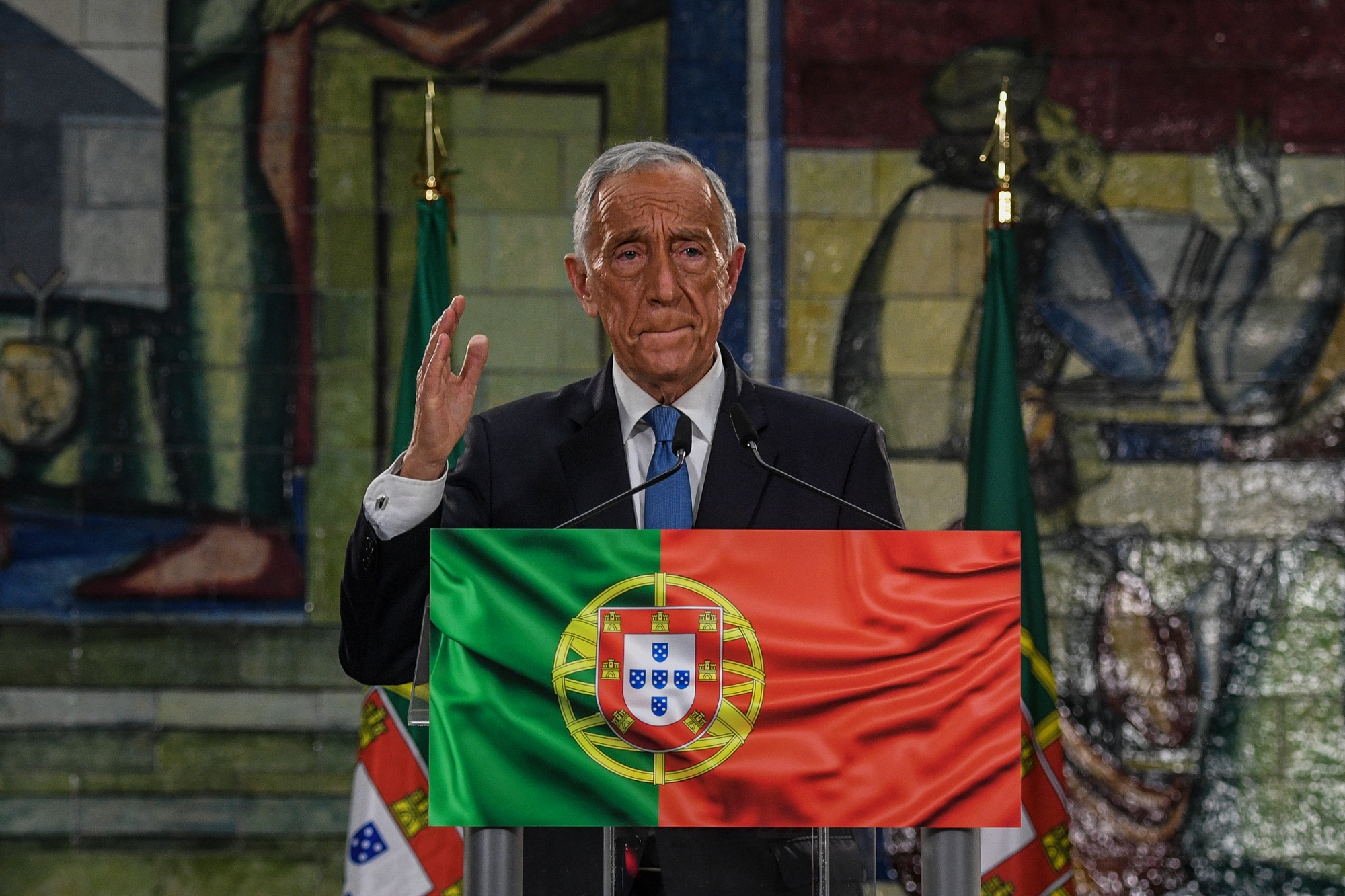 Presidente de Portugal reconhece pela 1ª vez culpa por escravidão e massacre no Brasil e fala de reparação